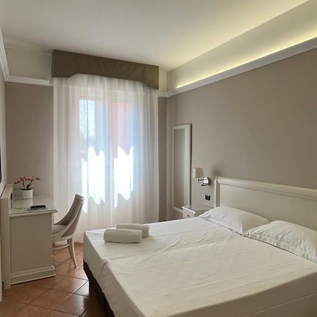 Hotel Aquila Castelfranco Emilia Buitenkant foto