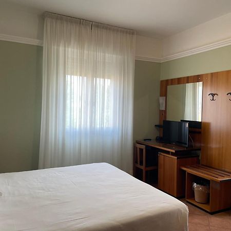 Hotel Aquila Castelfranco Emilia Buitenkant foto