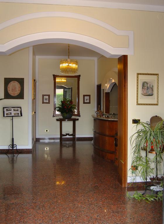 Hotel Aquila Castelfranco Emilia Buitenkant foto