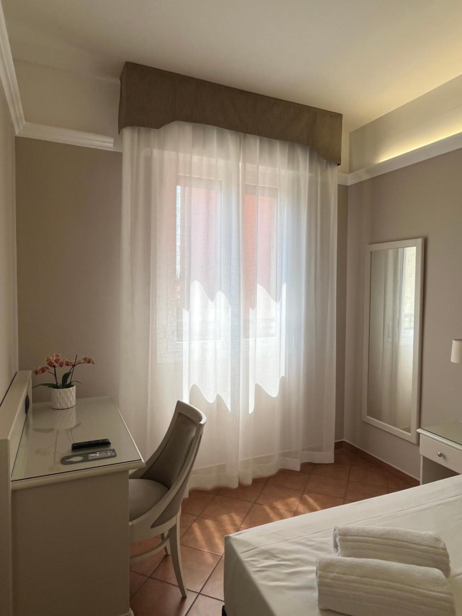 Hotel Aquila Castelfranco Emilia Buitenkant foto