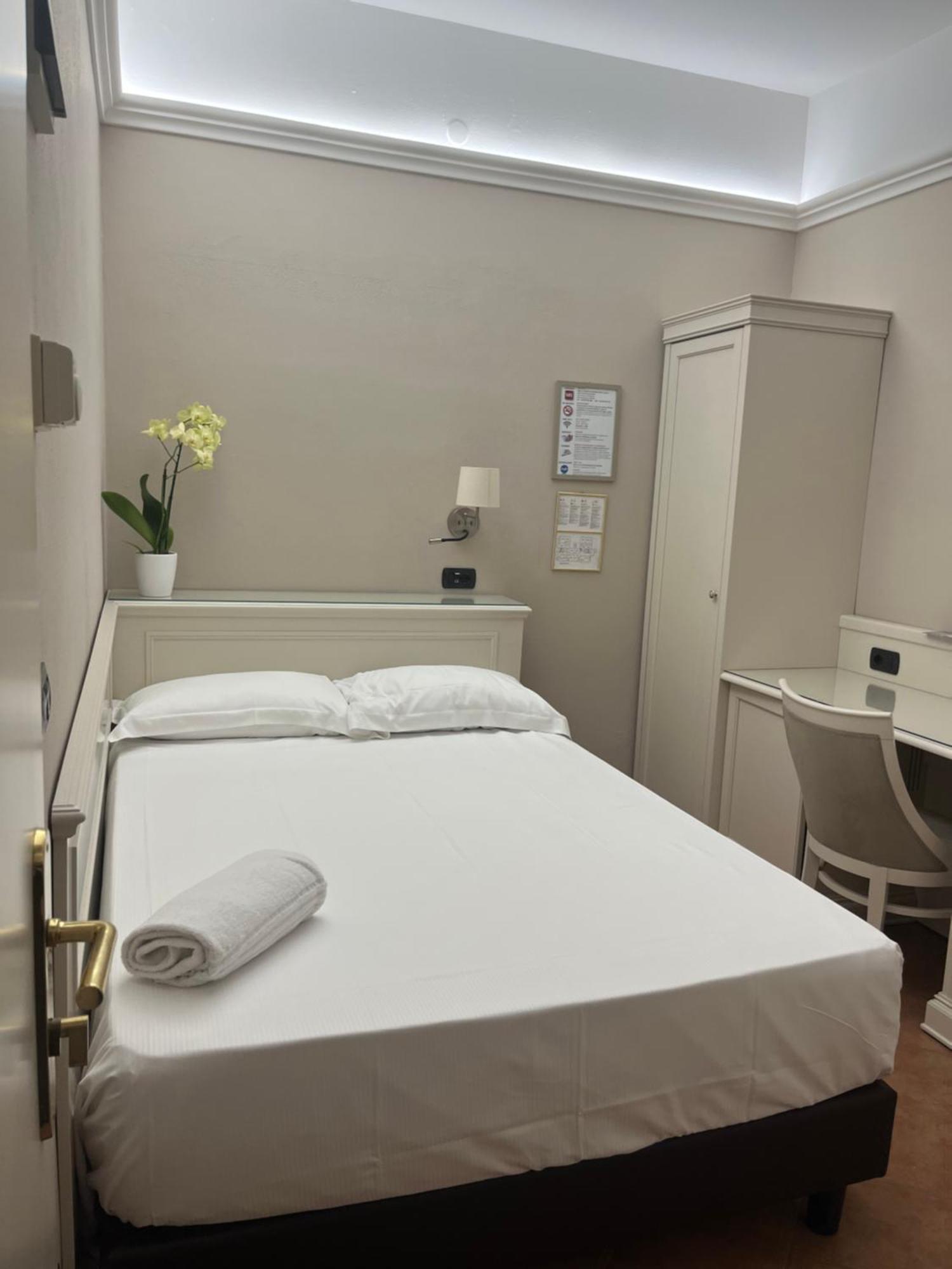 Hotel Aquila Castelfranco Emilia Buitenkant foto