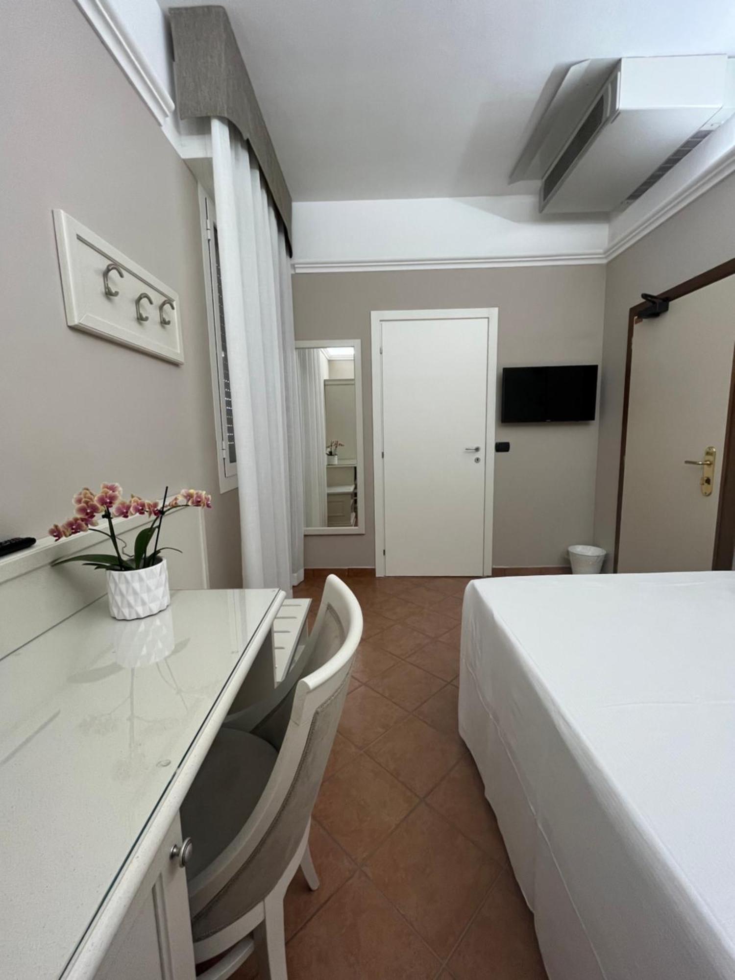 Hotel Aquila Castelfranco Emilia Buitenkant foto