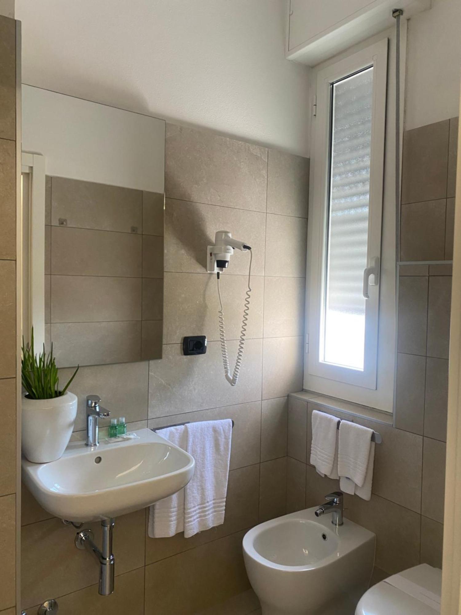 Hotel Aquila Castelfranco Emilia Buitenkant foto